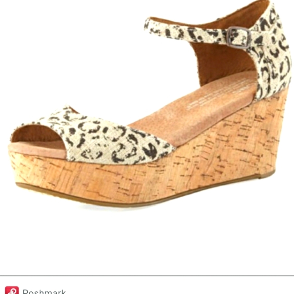 Toms Cork Wedge Sandal in Cream with Black Print
